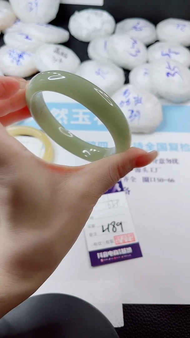 未镶嵌手镯石英质玉多样性发货L189-63