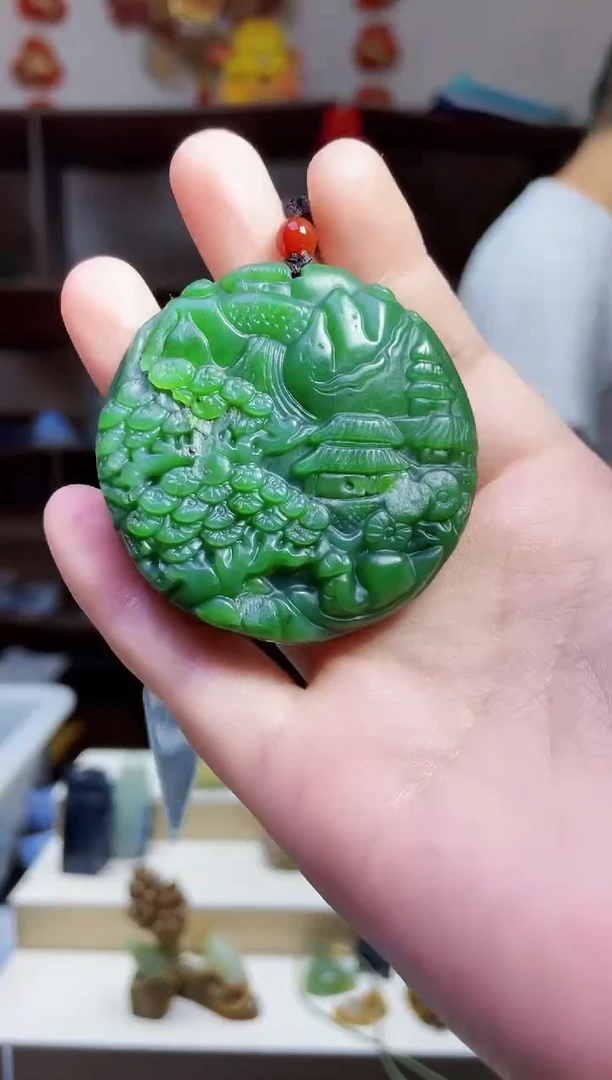 和田玉未镶嵌颈饰1