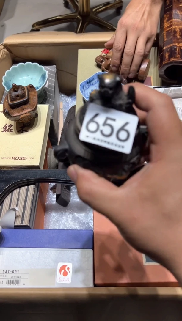 瓷片k****子656...........