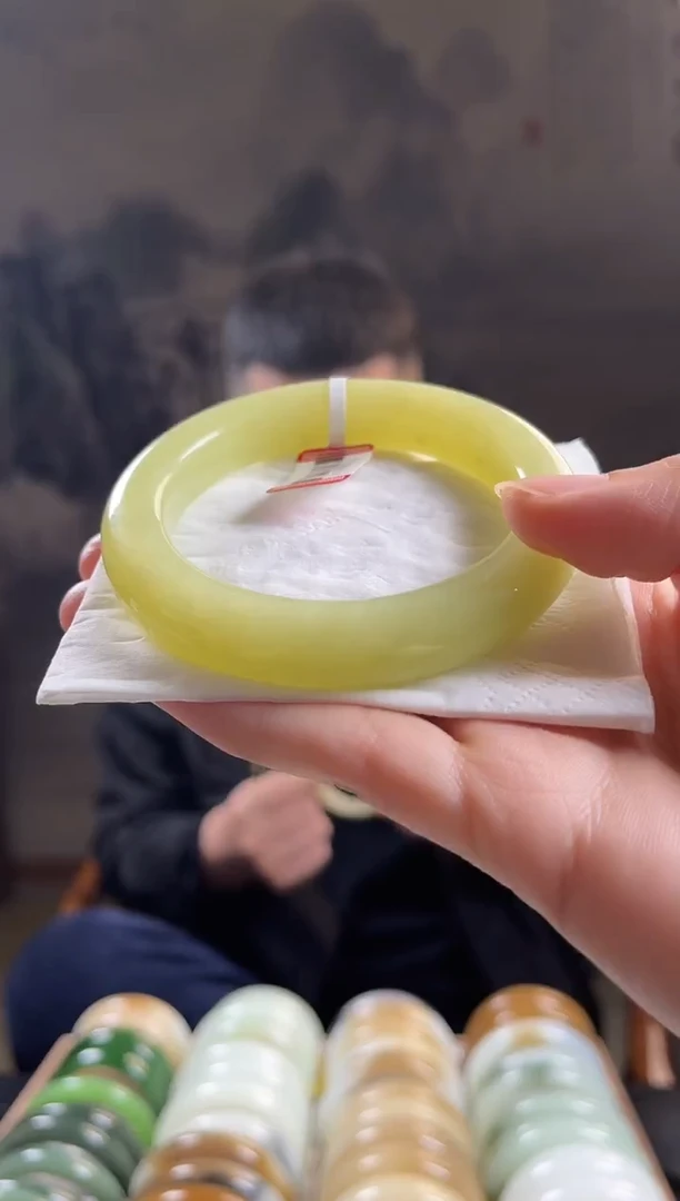 未镶嵌手镯和田玉56+圈口6352