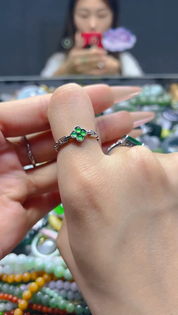 颈饰未镶嵌翡翠/T/翡翠A货，一件也是批发价