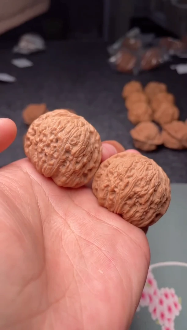 把件文玩核桃a244  泥鳅背 40尺