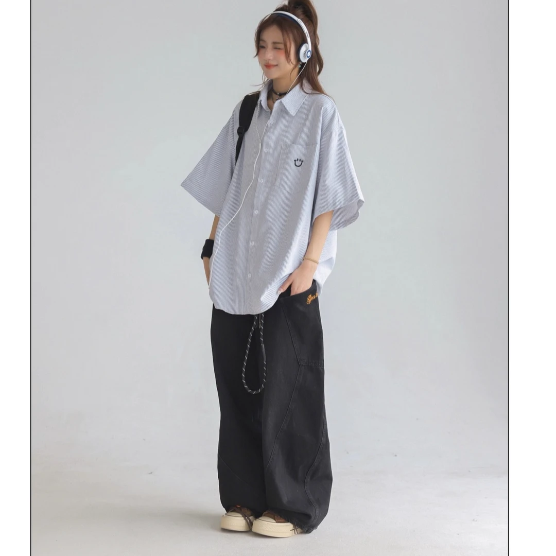 韩系笑脸刺绣条纹宽松休闲衬衫女上衣设计感小众短袖衬衣夏季