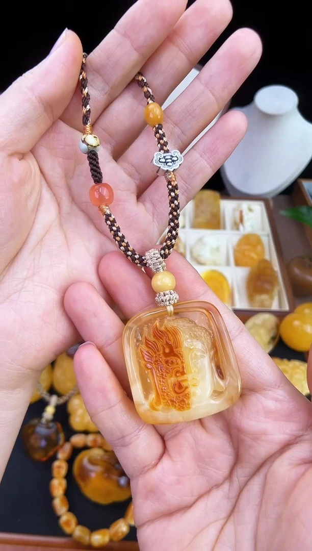 琥珀未镶嵌珠宝奇石乐**天柒月