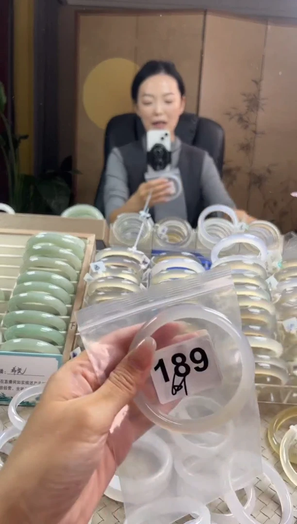 手镯玛瑙/玉髓未镶嵌189