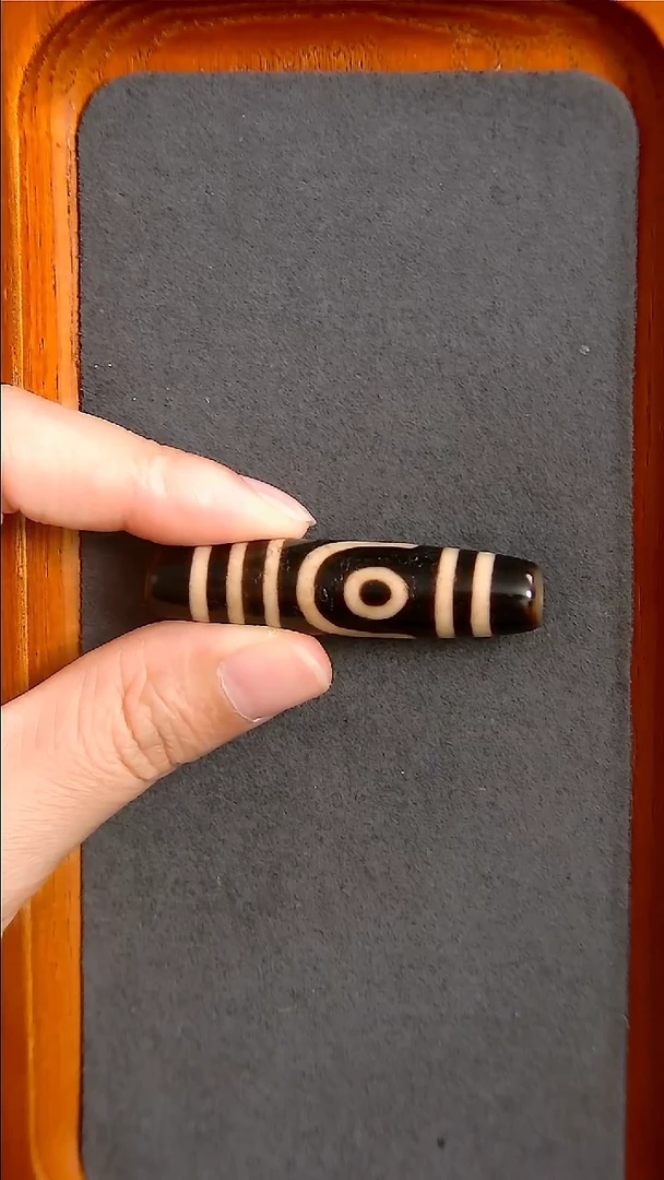 未镶嵌玛瑙/玉髓珠宝半成品上肯如意两眼天珠12*51