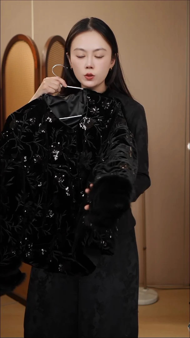 黑色亮片丝绒外套