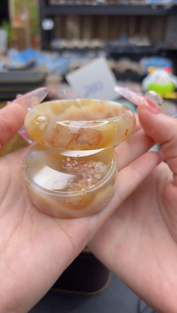 未镶嵌手镯石英质玉15(52圈赠送镯心)