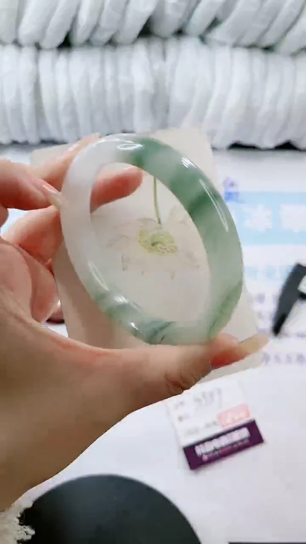 【闪购商品】石英质玉手镯未镶嵌多样性发货S557-62