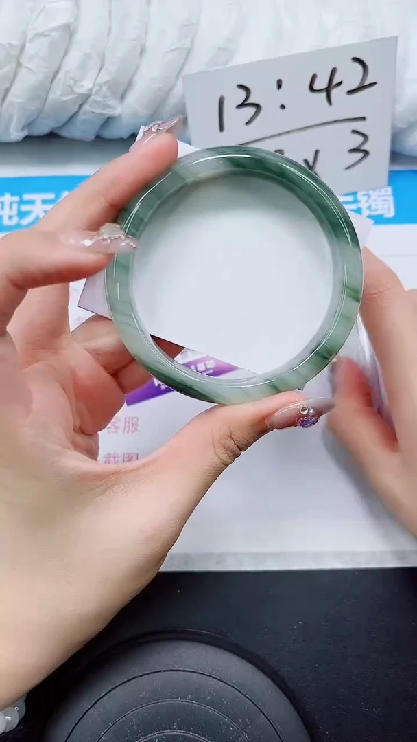 【闪购商品】石英质玉手镯未镶嵌S51-64/65