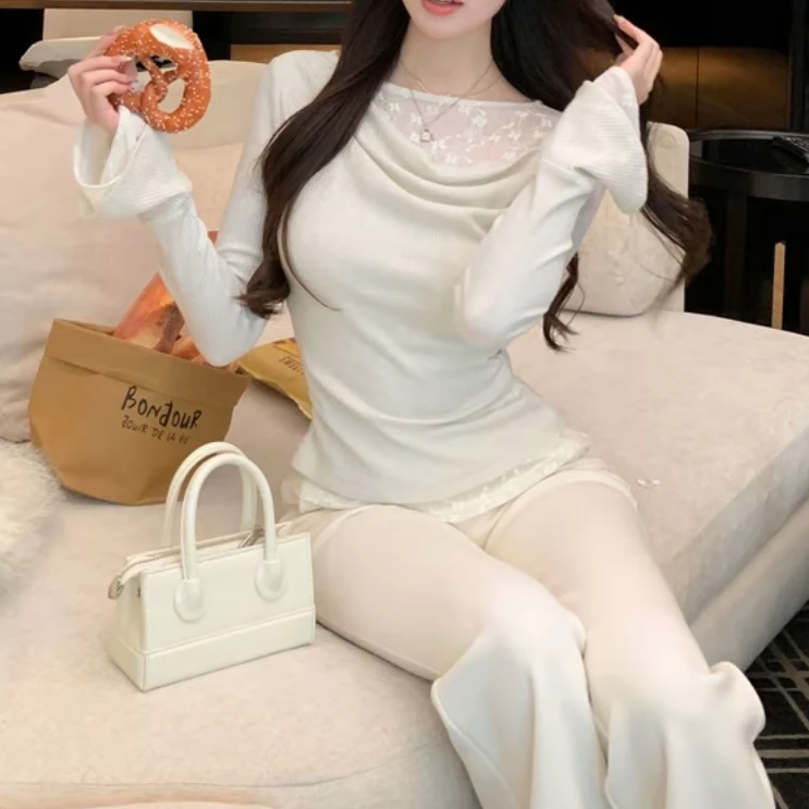 个性蕾丝拼接设计感喇叭袖针织衫女2025新款秋冬纯欲气质法式上衣