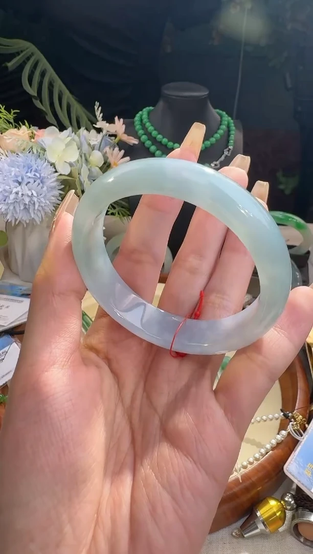 【闪购商品】翡翠手镯未镶嵌手镯