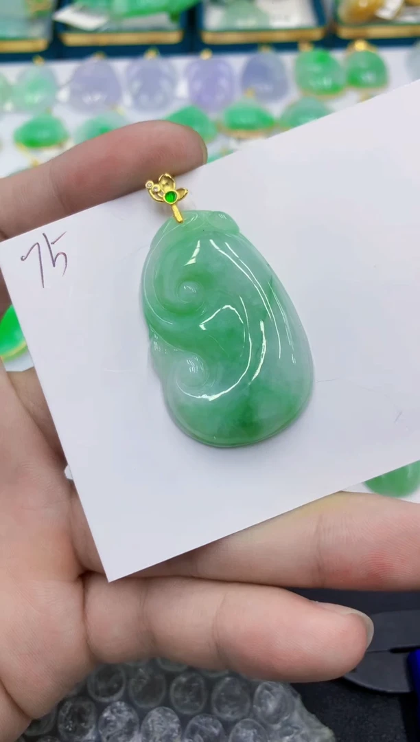 颈饰未镶嵌翡翠翡翠