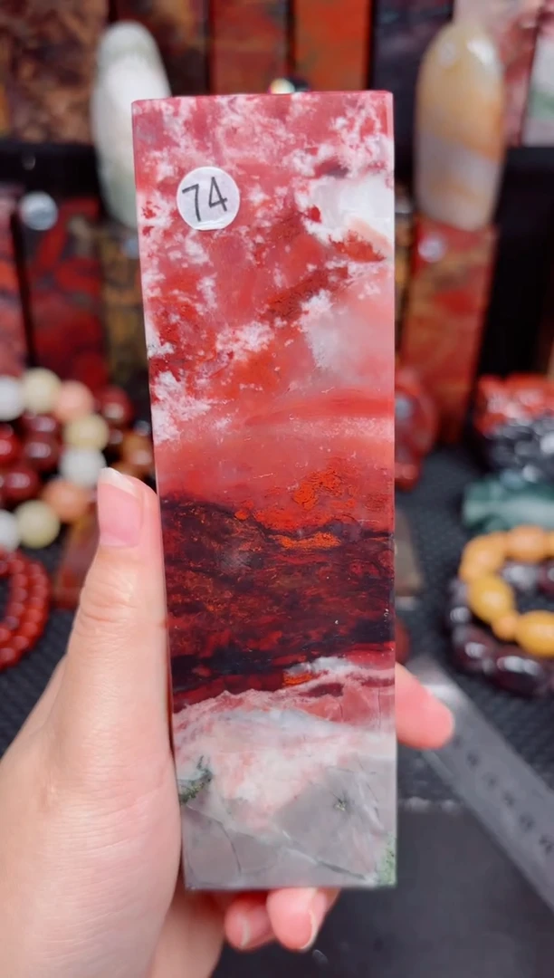 玉桂林鸡血玉印章摆件74