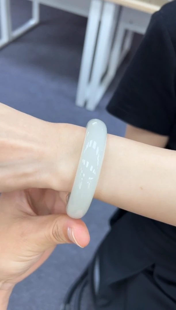 和田玉手镯未镶嵌58+  007