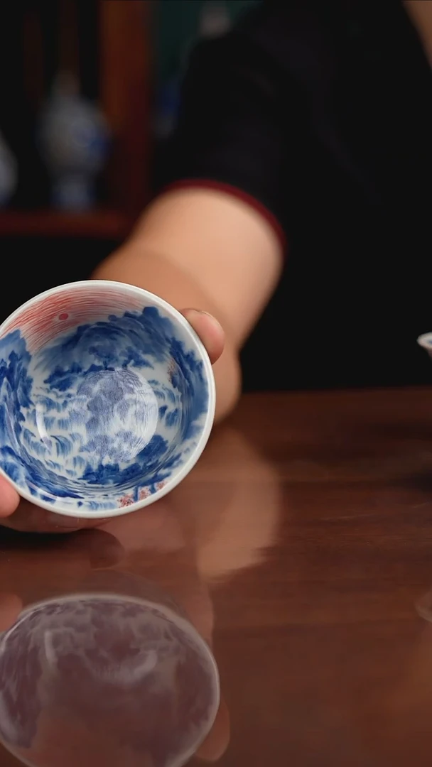 景琳藏青花旭日东升