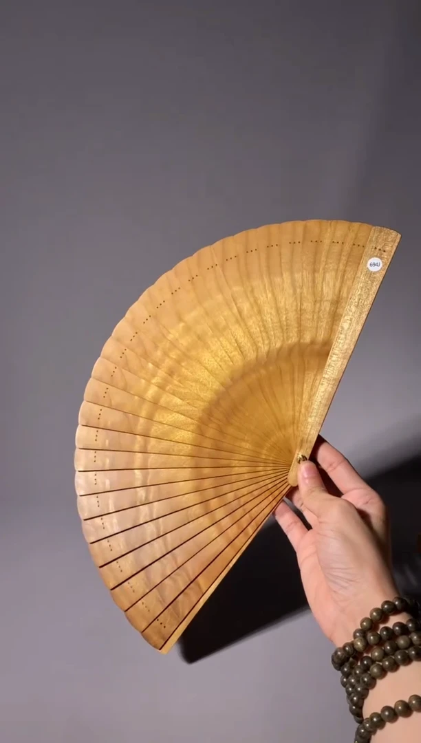 金丝楠丸***爱694号21cm小叶桢楠扇子
