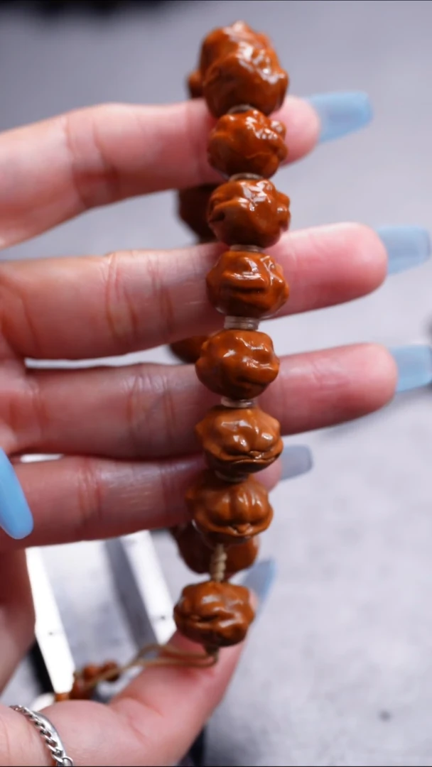 【闪购商品】橄榄核吊坠 橄榄核