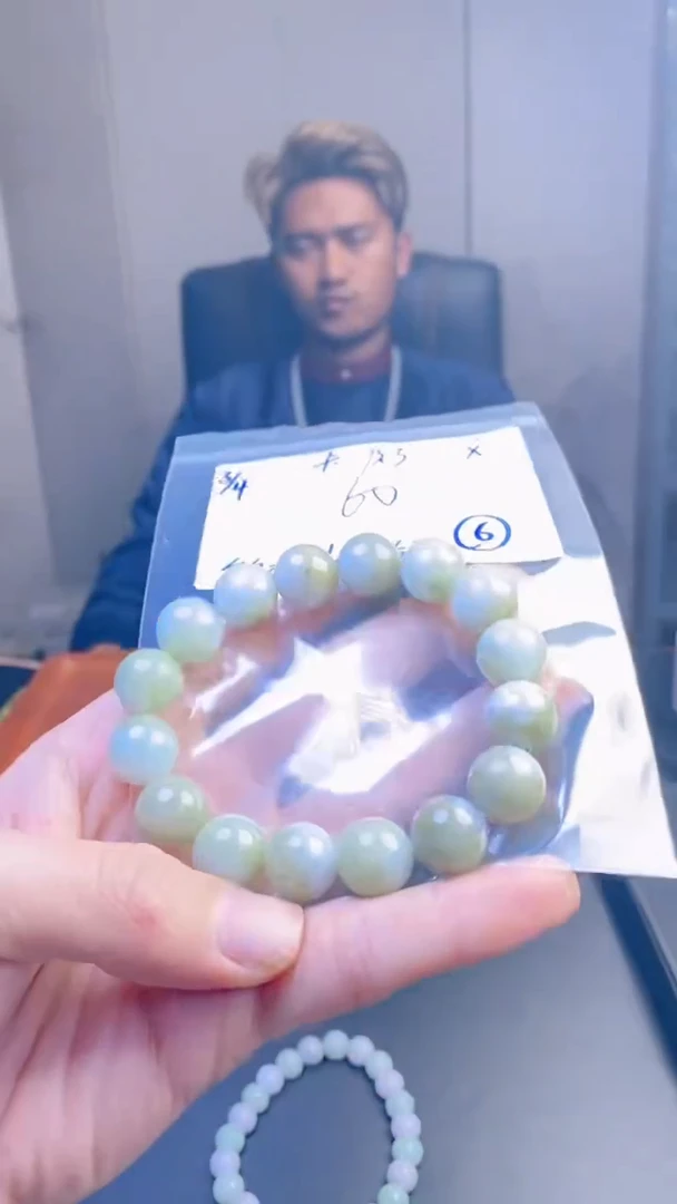 【闪购商品】定制翡翠未镶嵌天然缅甸a货翡翠 多样性发货