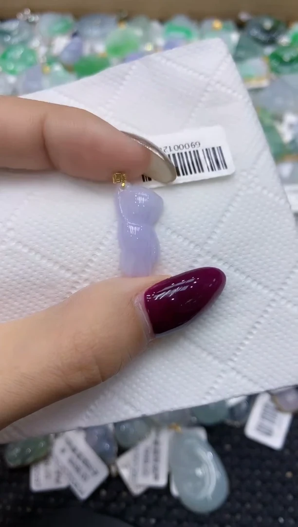 翡翠18K金镶嵌颈饰111111111111