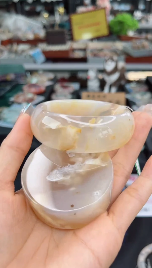 【闪购商品】石英质玉手镯未镶嵌55圈口（赠品镯心）3538618