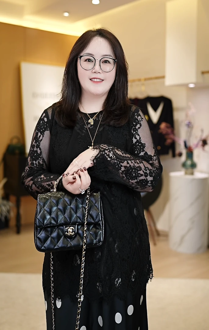 【深圳霞姐】春款上新大码女装福音显瘦宽松两件套蕾丝上衣