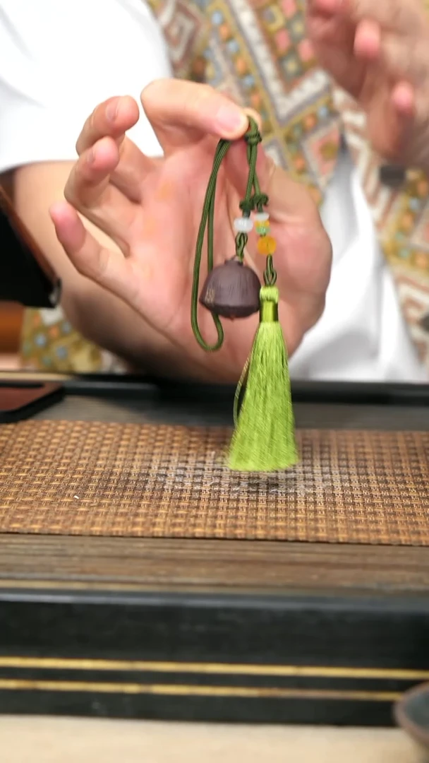 紫砂壶5《紫泥莲子》挂件