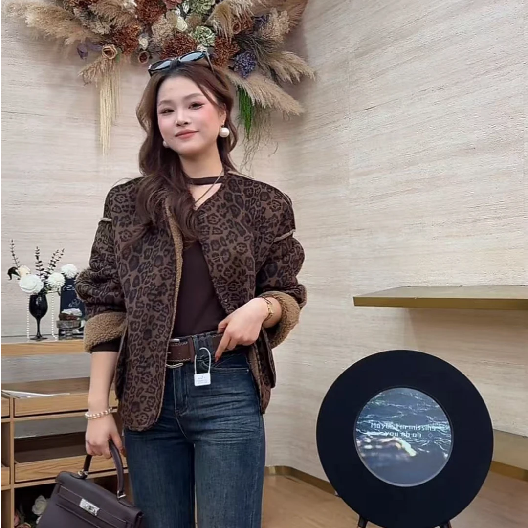 【南韩小泰迪】炸街轻熟风收腰修身显瘦外套-8800(今天拍带包包)