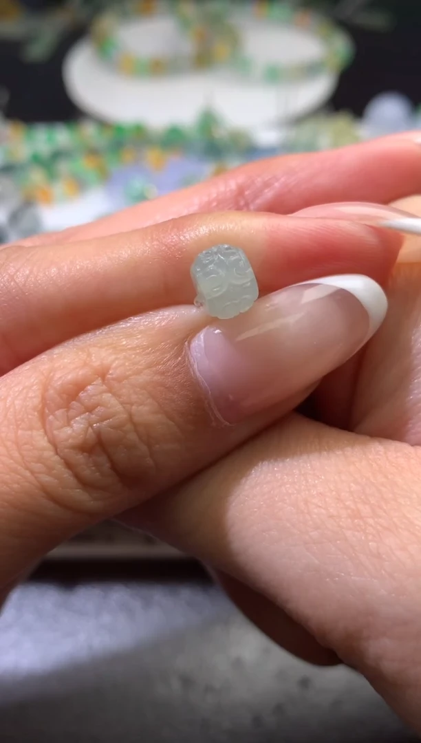 未镶嵌定制翡翠毛货 15颗  卡7