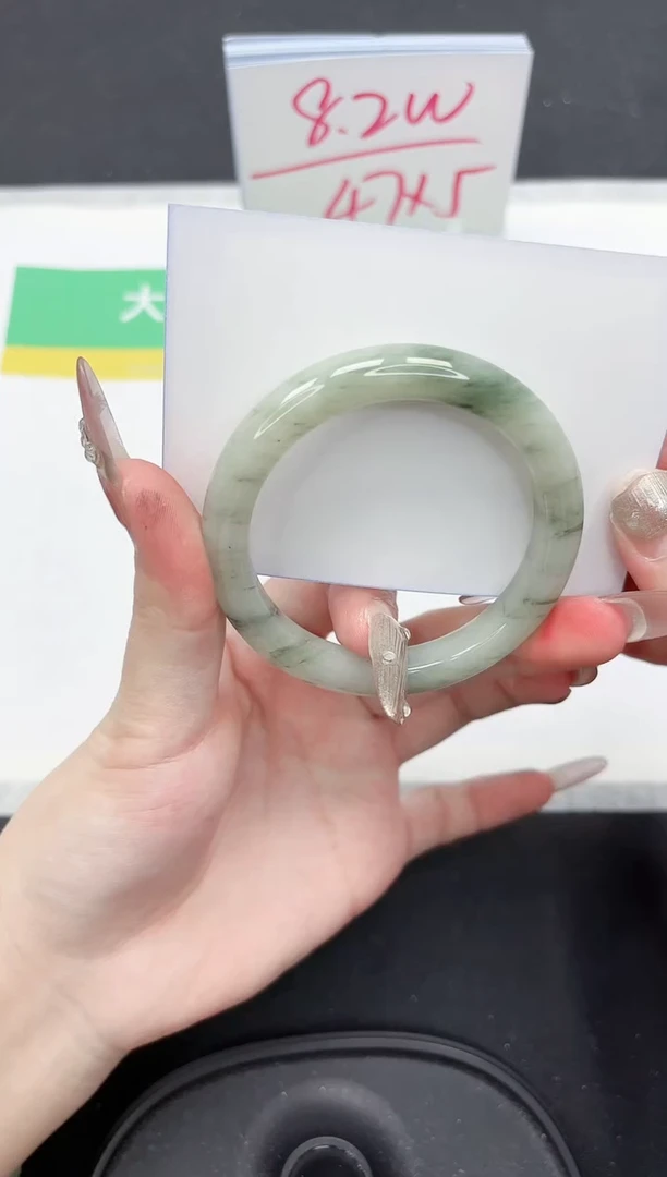 【闪购商品】石英质玉手镯未镶嵌290-51.4