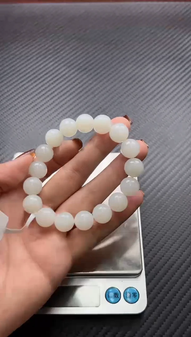 未镶嵌手链和田玉黑山微色差卡12手串m