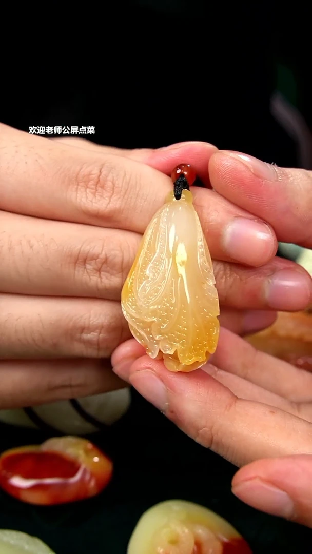 寿山石水洞石挂坠