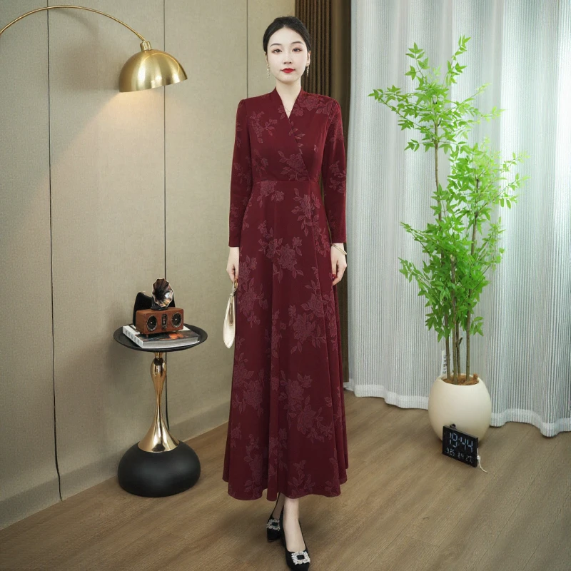 红色长袖秋冬气质时尚优雅显瘦长款连衣裙高级感长裙子高级感