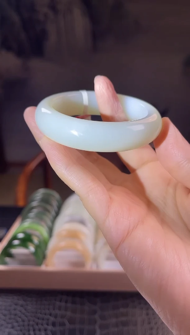 未镶嵌手镯和田玉50-51圈口