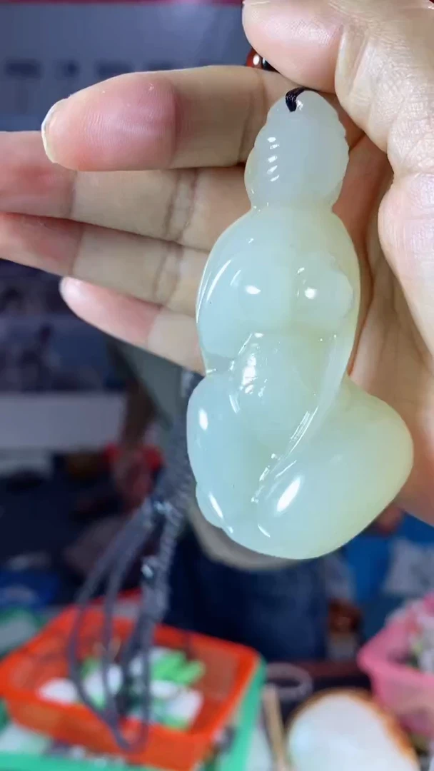 天然玉石未镶嵌颈饰