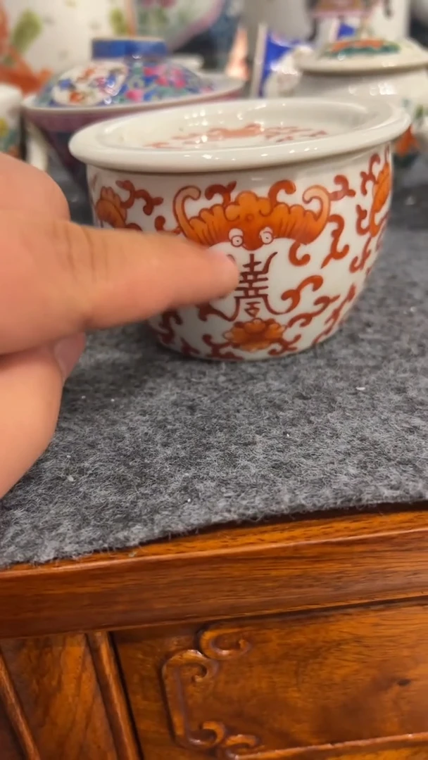 摆件瓷摆件瓷摆件红色蛐蛐罐