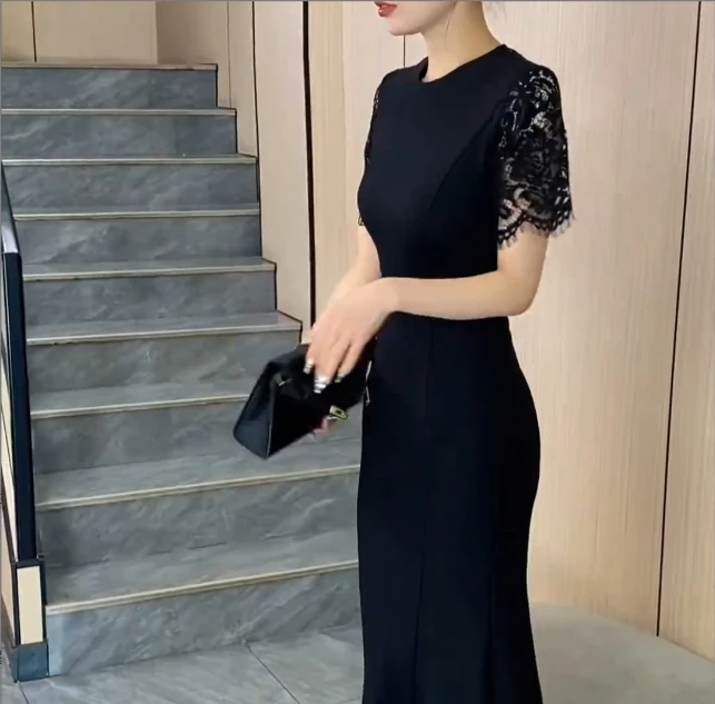 2025显瘦蕾丝高级显瘦连衣裙XLB70501
