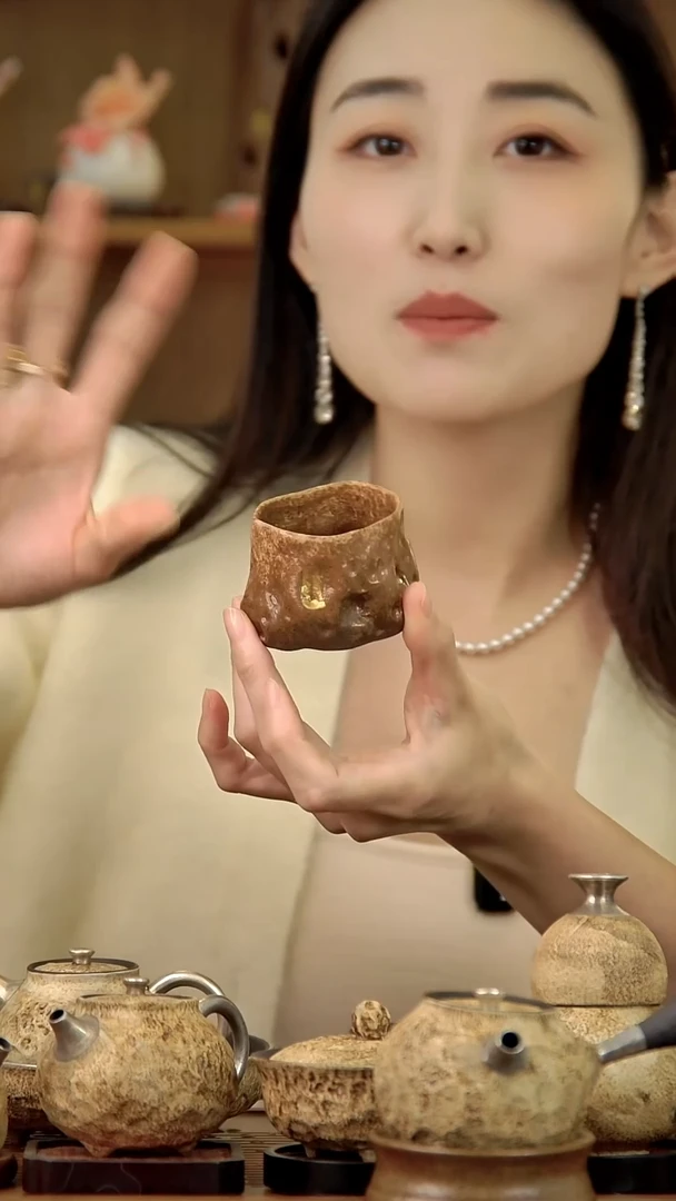 言野手作 玄褐洒金手捏杯（小）