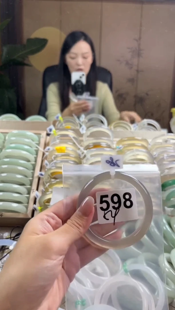 手镯玛瑙/玉髓未镶嵌598