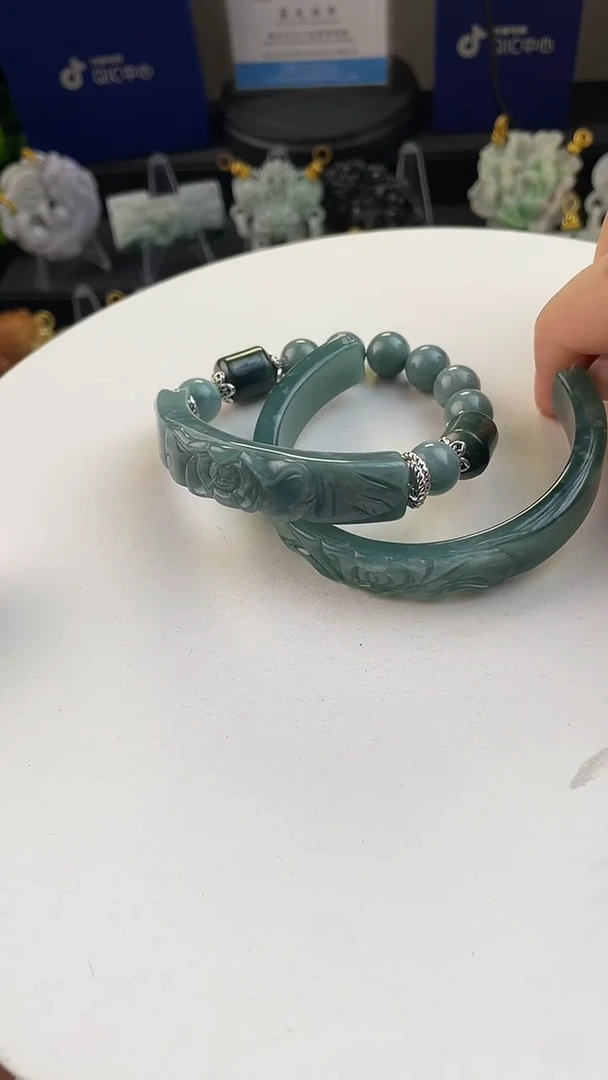 颈饰未镶嵌翡翠小*?手工定制默认微瑕主播介绍为准