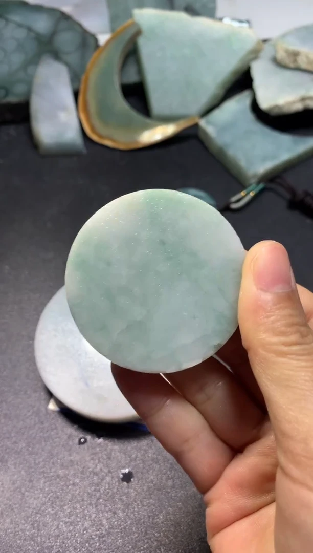 【闪购商品】翡翠颈饰未镶嵌料子