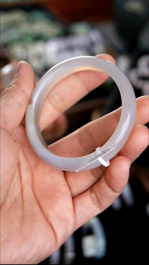 未镶嵌镯子玛瑙/玉髓2.10     55