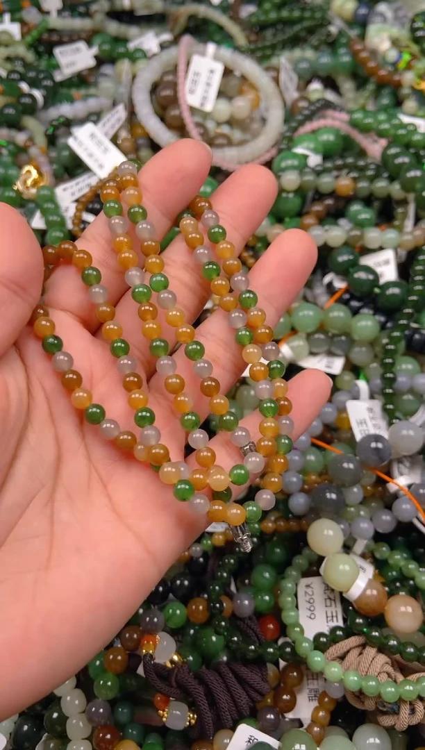 和田玉未镶嵌颈饰1