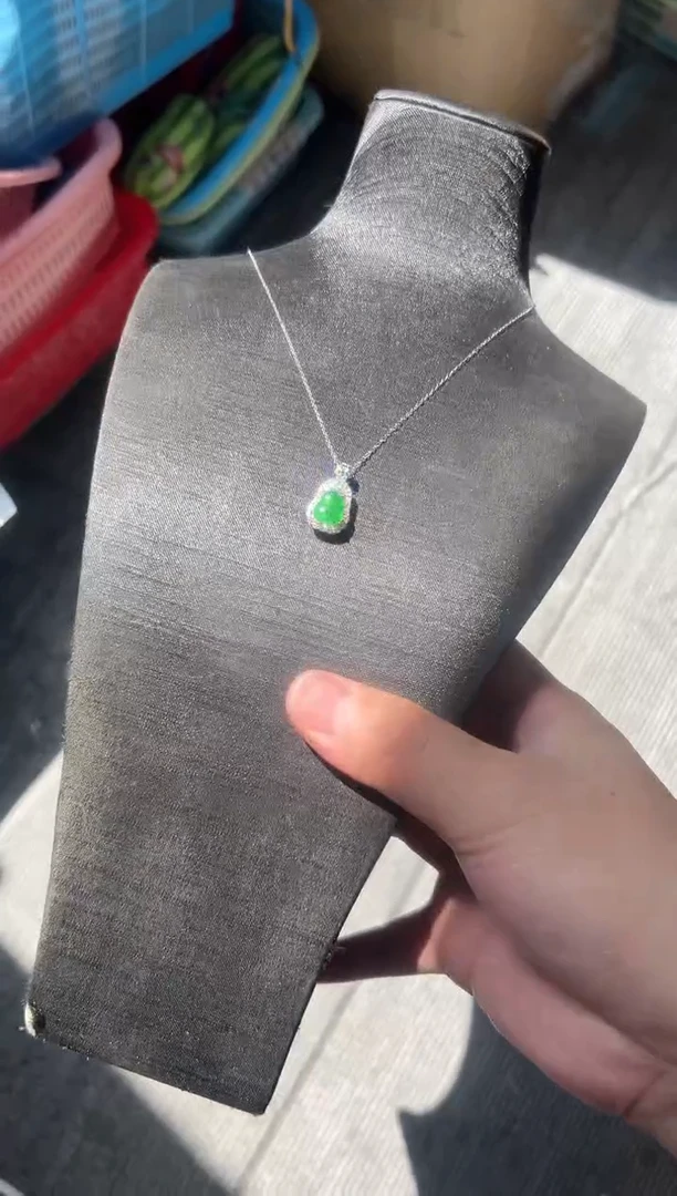 翡翠银S925镶嵌吊坠(赠链)葫芦-580250