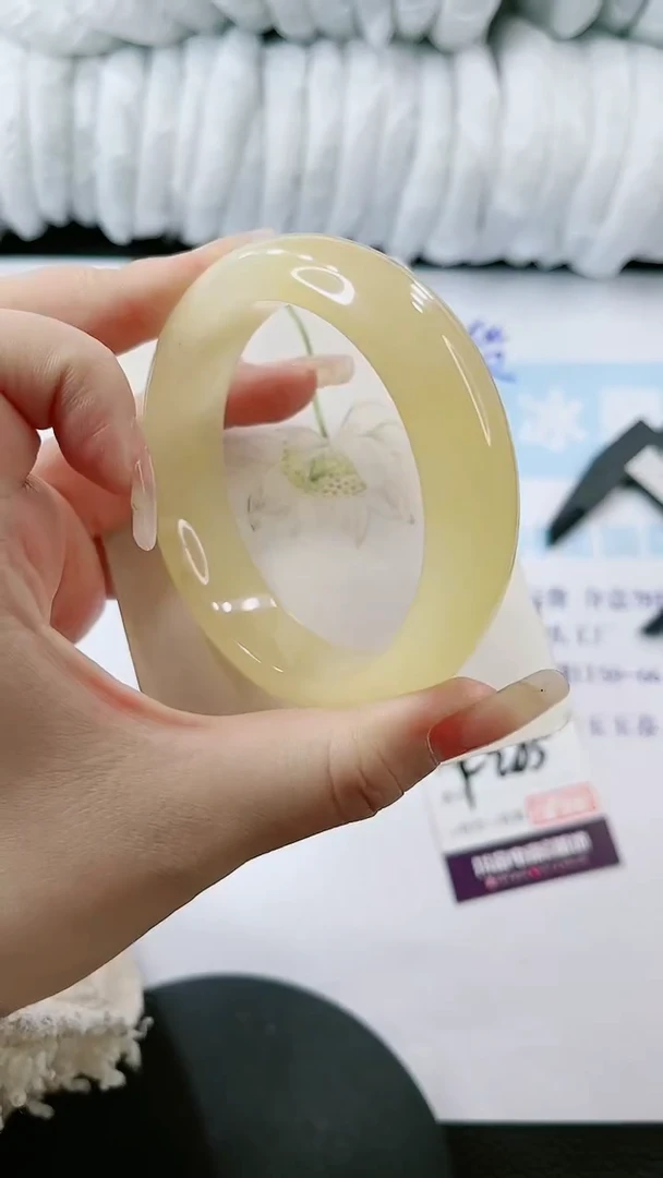 【闪购商品】石英质玉手镯未镶嵌多样性发货F285