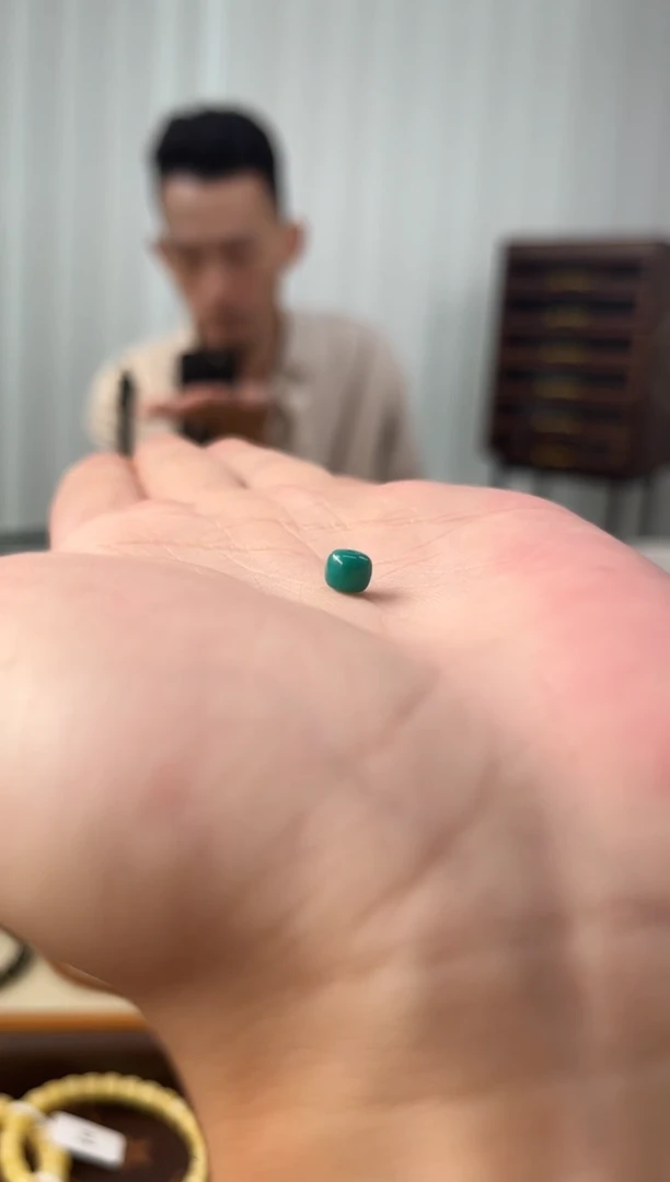 绿松石未镶嵌绿松石小*巴绿松石