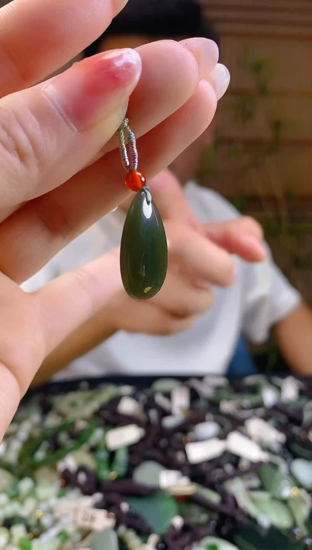 和田玉未镶嵌颈饰多样性发货，拍一发一