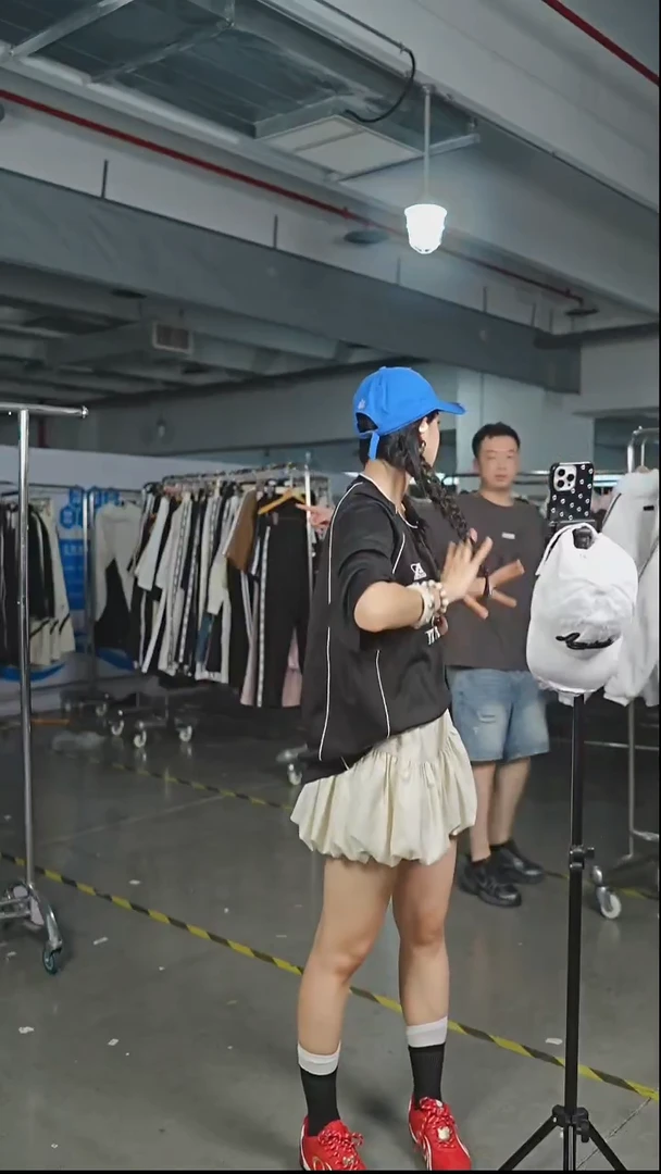 YKYB羽绒服短款S码