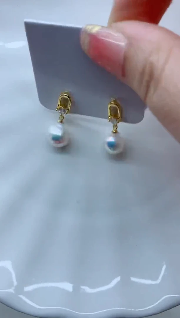 未镶嵌淡水珍珠耳饰淡水珍珠耳饰