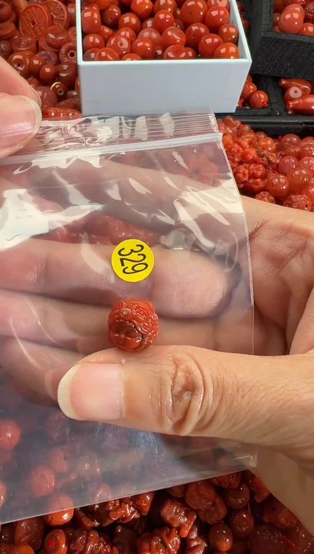 【闪购商品】南红玛瑙颈饰未镶嵌1